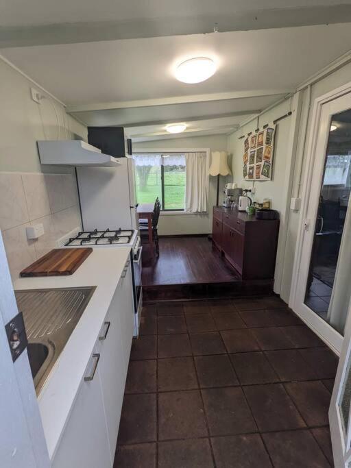 Handsome Hills Dairy Retreat Won Wron Exterior foto